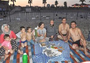 Antalya da Scaklar, ftar Sofralarn Sahile Tatt