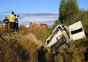 Erzurum da Feci Kaza: 2 l 4 Yaral