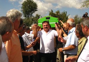 Aziz retmen Kalbine Yenildi