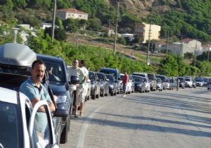 Otoyollar da Bayram younluu balad