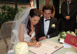 Habercilerin Roma Nikah Olay Oldu