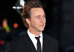 Edward Norton BM nin yi Niyet Elisi