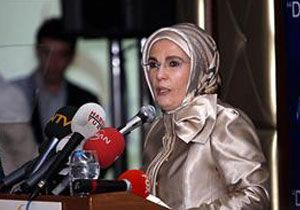 Emine Erdoan Toplad Yardm Kendisi Gtrd