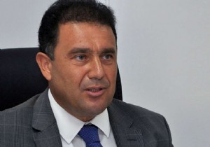 UBP Kurultay Srpriz Kararla  10 ay Ertelendi, Grev Ersan Sanerin