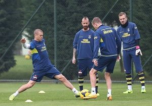Fenerbahe, Fethiyespor Ma Hazrlklarna Ara Vermeden Balad