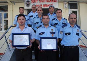 Finike Polisine Kalite Belgesi