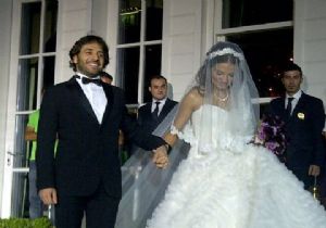 EBRU AKEL EVLEND 