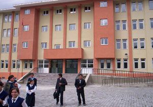 350 Genel lise Anadolu Lisesi Oldu 