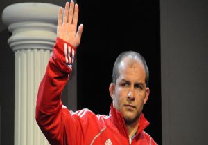Serhat Balc Londra da brakyor! 