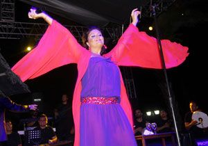 Sibel Can Sidelileri Coturdu