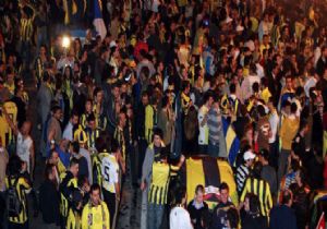 Fenerbahe Taraftar Yrye Geti!
