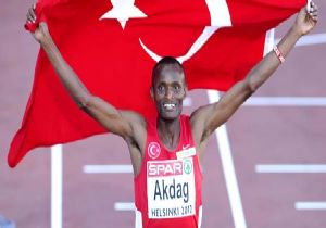 Tark Langat Akda finalde