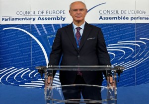 Ouzhan Hatipolu  Rumlara Cevab Avrupa Konseyi Parlamenter Asamblesinden Verdi