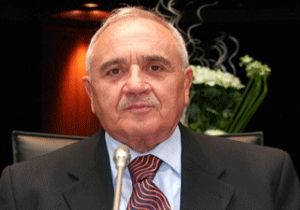 AK Parti Antalya Milletvekili Vecdi Gnl ehit Ailesini Ziyaret Etti